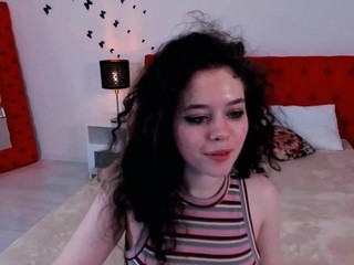 HoneyRaiden on cam for live nude video chat