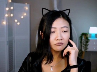IvyReenie on cam for live nude video chat