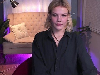 KimmyShy on cam for live nude video chat