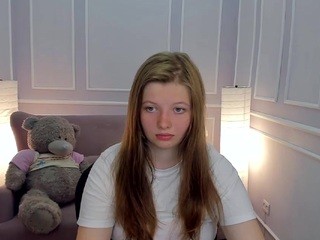 Vivian-cutie on cam for live nude video chat