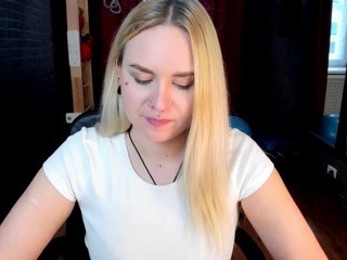 AlexaBowle on cam for live nude video chat