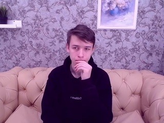 BenNesh on cam for live nude video chat