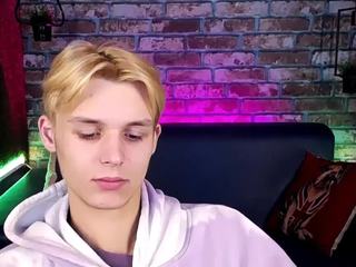BobCandy on cam for live nude video chat