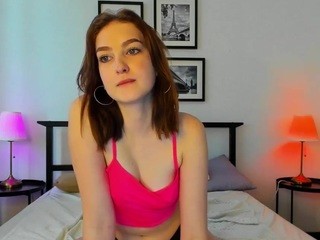 Chloe-Melon on cam for live nude video chat