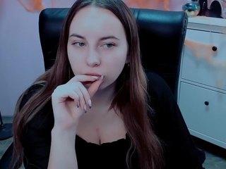 Delia on cam for live nude video chat