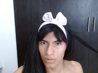 dirtyskinnytrans on cam for live nude video chat