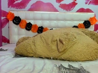 ?, SoleilBlanc? on cam for live nude video chat