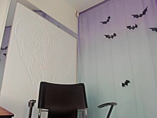 Hazel-sshy on cam for live nude video chat