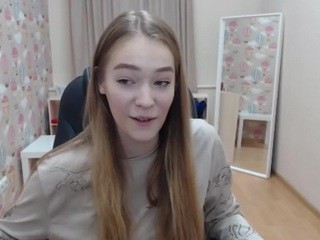 Leynelle on cam for live nude video chat