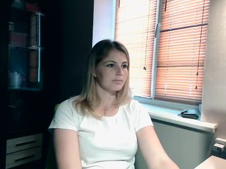 MashaOMoon on cam for live nude video chat