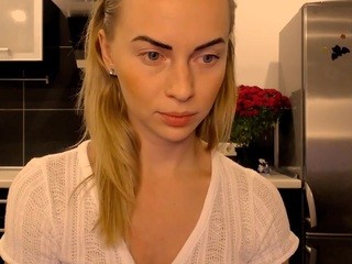 WhiteAngelll on cam for live nude video chat
