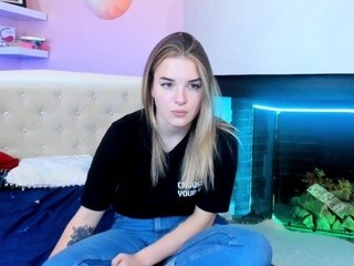 WinterrFlower on cam for live nude video chat