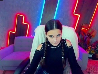 AbbyShine on cam for live nude video chat