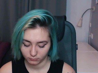 AnnaLess on cam for live nude video chat