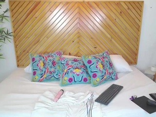 Bubbaloblue on cam for live nude video chat