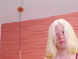 ❄, ️WhiteAngel❄️ on cam for live nude video chat