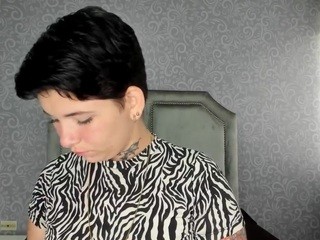 Harleymegan on cam for live nude video chat