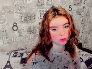 harlinleen on cam for live nude video chat