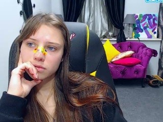 OneliaValex on cam for live nude video chat