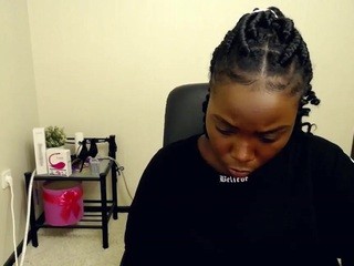 Choco-Lina on cam for live nude video chat