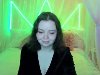 FluffyBunnyy on cam for live nude video chat