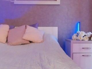 Laana-Muz on cam for live nude video chat