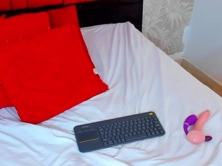 Mhonica-hernandez01 on cam for live nude video chat