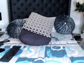 ?, ?JESICA TAYLOR?? on cam for live nude video chat