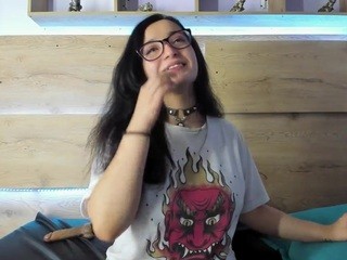Mariianne on cam for live nude video chat
