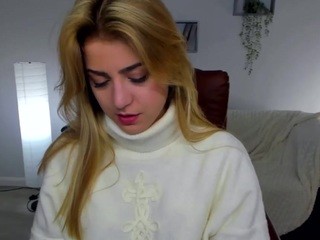 Sofia-bunny on cam for live nude video chat