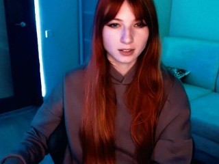 Allie-Snow on cam for live nude video chat