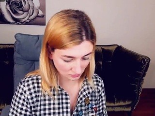 LeyaSilver on cam for live nude video chat