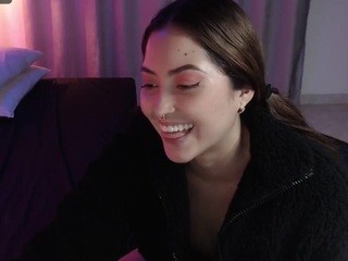 Samara-Diaz1 on cam for live nude video chat