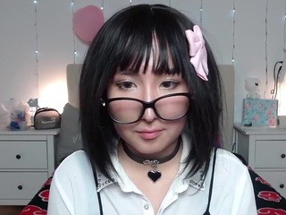 YasuOota on cam for live nude video chat