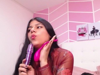 Hilay-Jhons , ?? on cam for live nude video chat