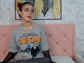Irene-Ray on cam for live nude video chat