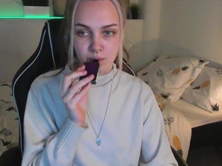 fionawesome on cam for live nude video chat