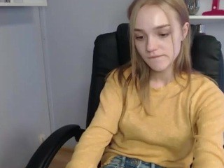 HannahCherry on cam for live nude video chat