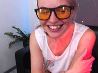 BeccaDream on cam for live nude video chat