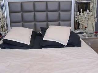 MikaylaLovely on cam for live nude video chat