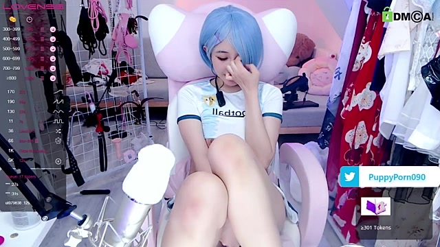BABY-puppy strip nude and chat in her virtual webcam room