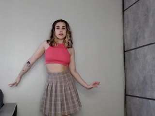 ellawalker on cam for live nude video chat