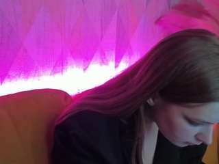 Lily-Lou on cam for live nude video chat