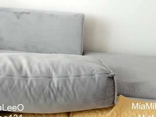 Mia-Mona1 on cam for live nude video chat