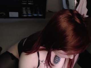 redhotmoxxi on cam for live nude video chat