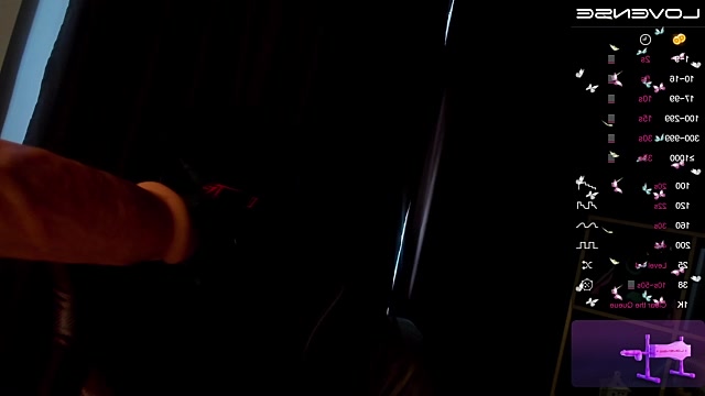 SmilyEmilia strip nude and chat in her virtual webcam room