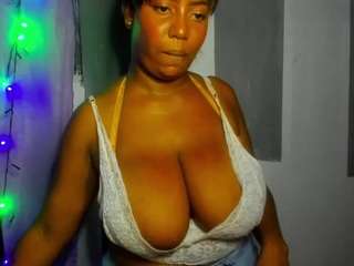 Busty-caroll on cam for live nude video chat