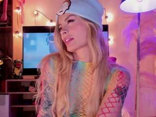 F E R on cam for live nude video chat