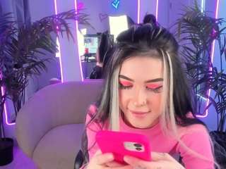 me00wiii on cam for live nude video chat