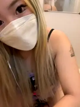 Rei1216xo strip nude and chat in her virtual webcam room
